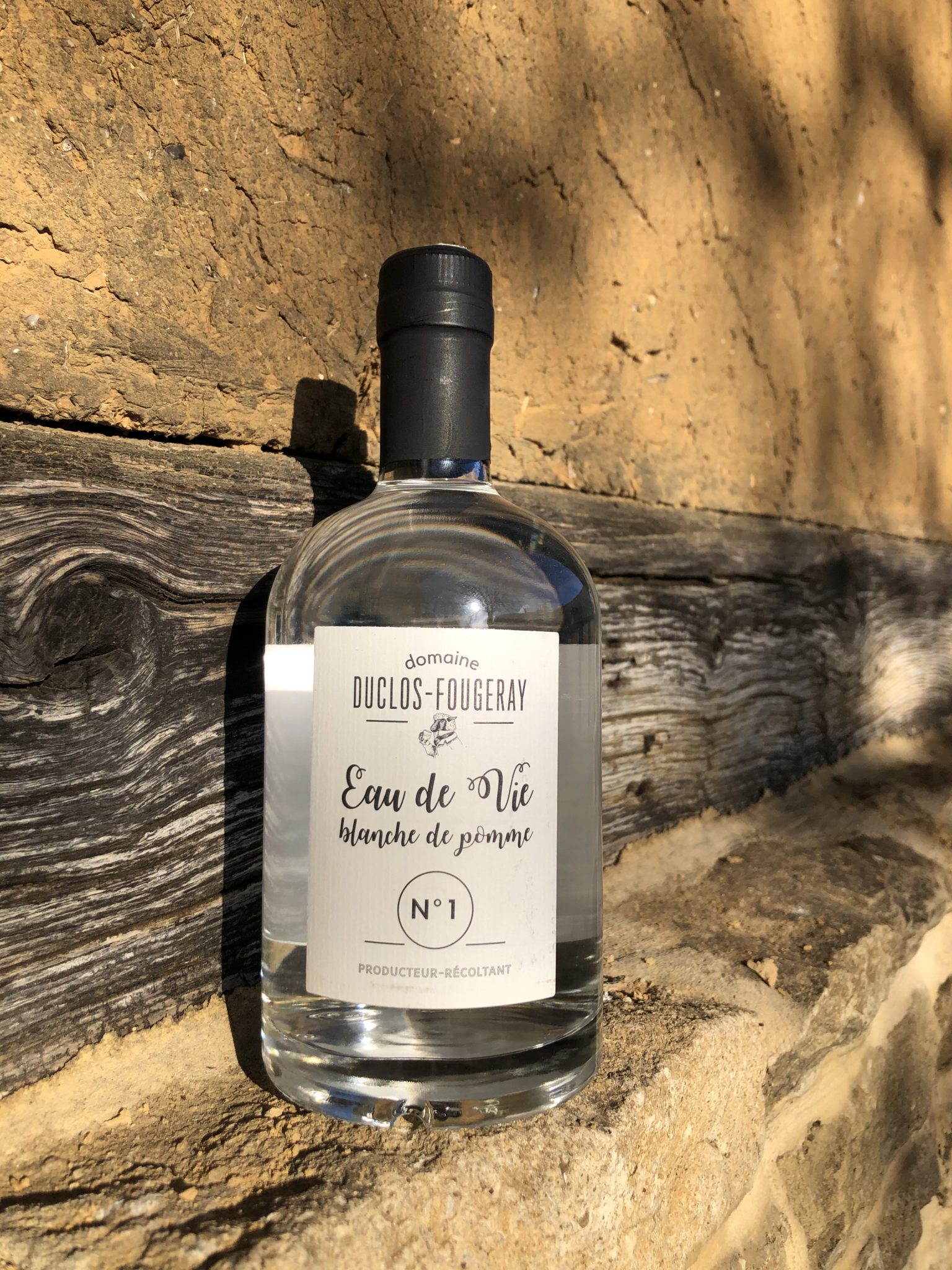 Eau de vie de pomme N°1 Domaine Duclos Fougeray Eau de vie de pomme N°1 Domaine Duclos Fougeray